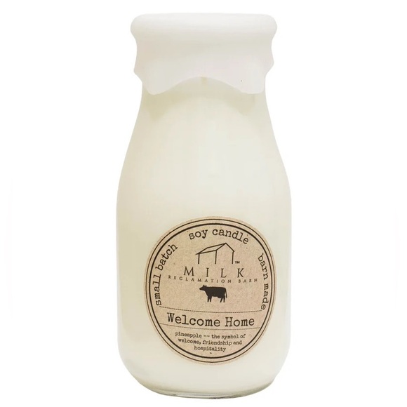 Milk Reclamation Barn Welcome Home Milk Bottle Pineapple Soy Wax 13 oz. Candle - Picture 1 of 2